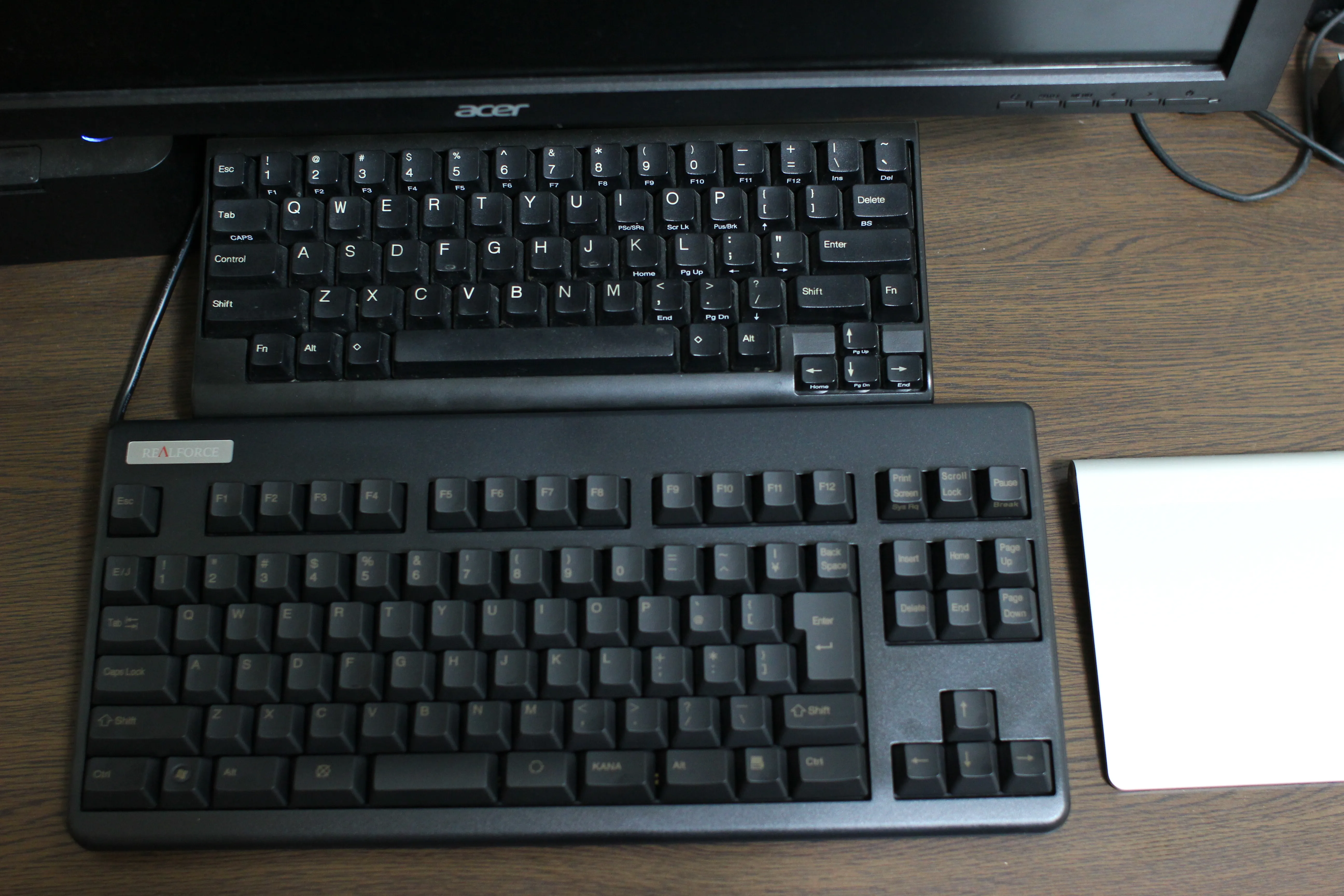 REALFORCE 91UBK and Happy Hacking Keyborde Lite